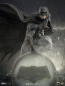 Preview: Batman on Batsignal Statue 1/10 Art Scale Deluxe, Zack Snyder's Justice League, 28 cm