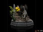 Preview: Dennis Nedry meets the Dilophosaurus Statue 1/10 Art Scale Deluxe, Jurassic Park, 21 cm