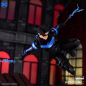 Preview: Nightwing Actionfigur 1:12 Mezco, DC Comics, 17 cm