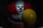 Preview: Pennywise Actionfigur 1:6 Sideshow, Stephen Kings Es (1990), 30 cm