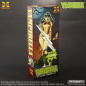 Preview: Vampirella Plastic Model Kit 1/8 Glow in the Dark, 23 cm