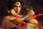 Preview: Wonder Woman: Saving the Day Statue Premium Format, DC Comics, 50 cm