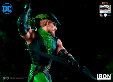 Green Arrow Art Scale Statue