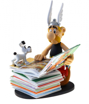 Asterix mit Bücherstapel (2nd Edition) Statue Collectoys, 23 cm