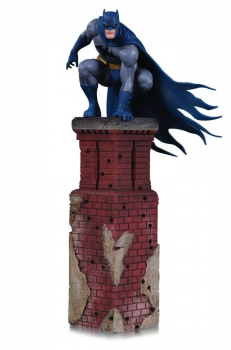 Bat Family Statue 1 von 5