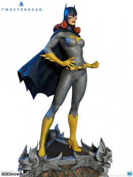 Batgirl Statue