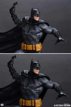 Batman (Black and Gray Edition) Statue 1:6, DC Comics, 50 cm