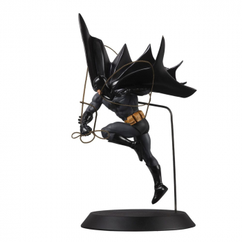 Batman Statue by Dan Mora, DC Designer Series, 40 cm