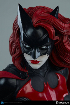 Batwoman Premium Format