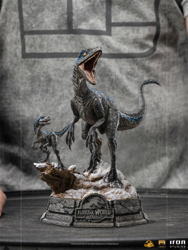 Blue and Beta Statue 1:10 Art Scale Deluxe, Jurassic World: Ein neues Zeitalter, 20 cm