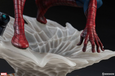 Mark Brooks Spider-Man Statue