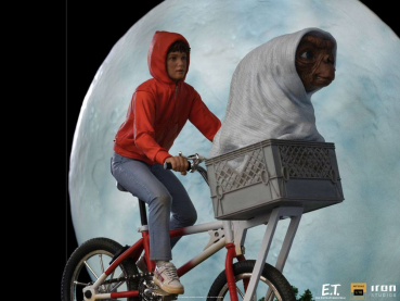 E.T. & Elliott