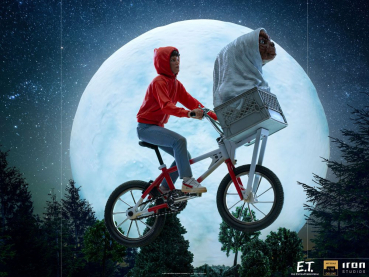 E.T. & Elliott