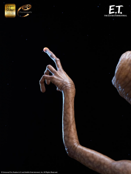 E.T. the Extra-Terrestrial 1/3 Statue, 59 cm