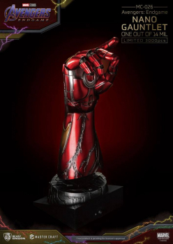 Nano Gauntlet (One out of 14 Million) Statue 1:1 Master Craft, Avengers: Endgame, 47 cm