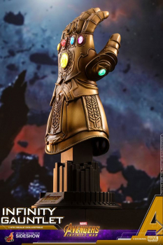 Infinity Gauntlet Hot Toys