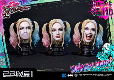 Harley Quinn Statue