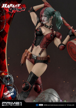 Harley Quinn Statue