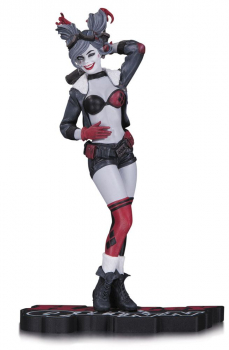 Harley Quinn Statue