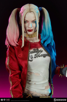 Harley Quinn Premium Format