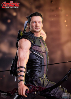 Hawkeye Statue 1/10