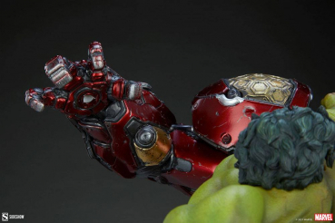 Hulk vs. Hulkbuster