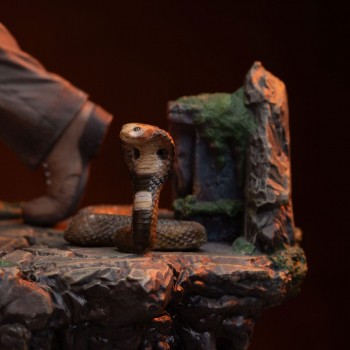 Indiana Jones Statue 1:10 Art Scale Deluxe, 40 cm