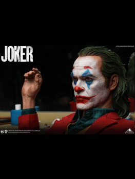 Joker Statue