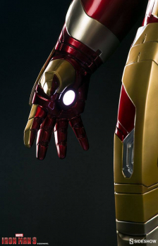 Iron Man Mark 42 Life-Size