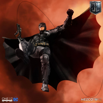 Tactical Suit Batman One:12