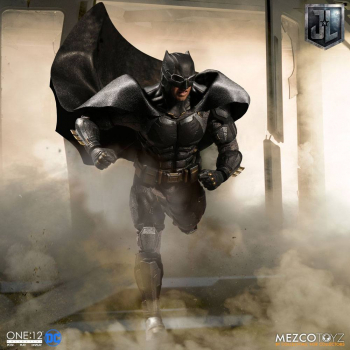 Tactical Suit Batman One:12