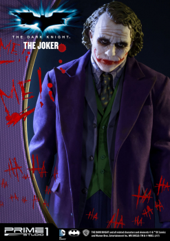 The Joker Statue 1/2