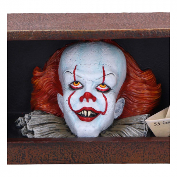 Pennywise Drain Statue, Stephen King's It (2017), 20 cm