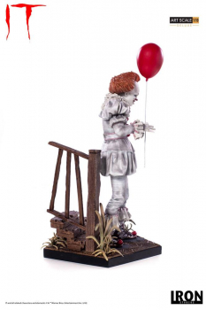 Pennywise Statue