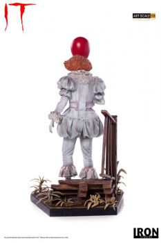 Pennywise Statue