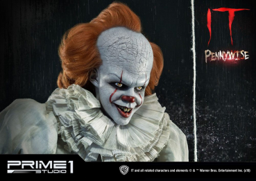 Pennywise Statue