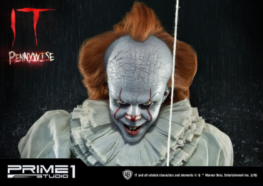 Pennywise Statue