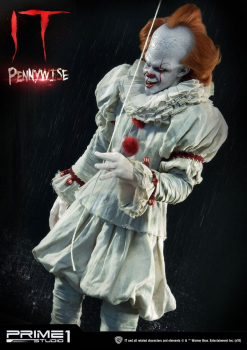 Pennywise Statue