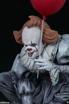 Pennywise Statue