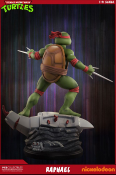 Raphael Statue