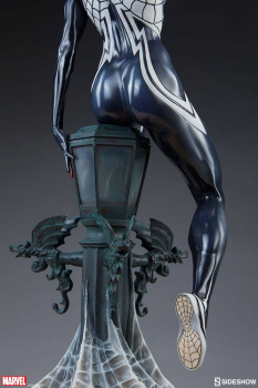 Silk Statue