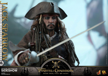 DIAMOND SELECT TOYS Pirates of The Caribbean: Dead Men Tell No Tales: Jack  Sparrow Collectible Action Figure