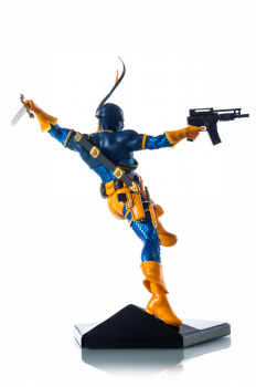 Deathstroke Statue 1/10