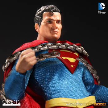 Superman Mezco 1/12