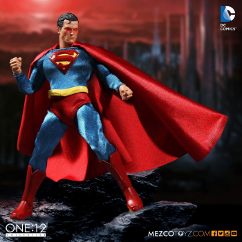 Superman Mezco 1/12