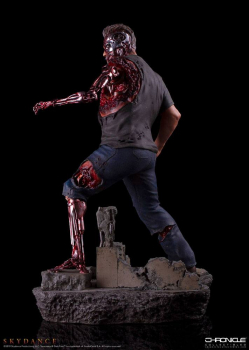 T-800 Statue