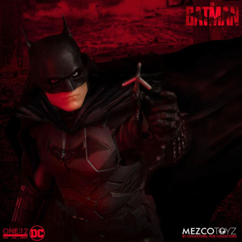 Batman Action Figure 1/12 Mezco, The Batman, 17 cm