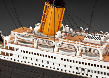 R.M.S. Titanic Model Kit 1/400 100th Anniversary Edition, 67 cm