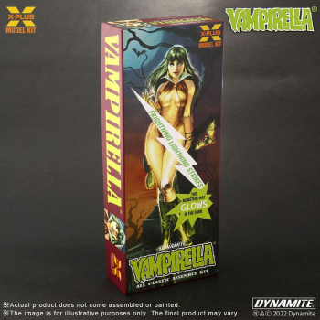 Vampirella Plastic Model Kit 1/8 Glow in the Dark, 23 cm