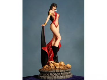 Vampirella Statue